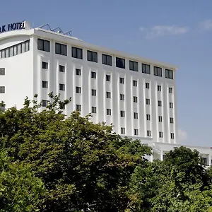 Hotel Asrin Park & Convention Center